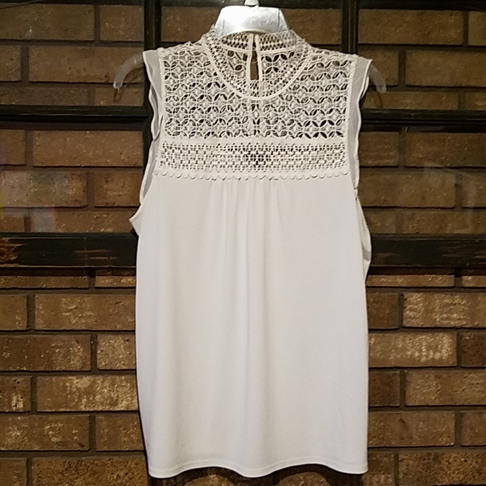 Express Ivory shell tank top crochet